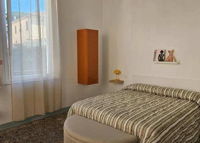 Casa Ichnusa Feriehus Sarzana